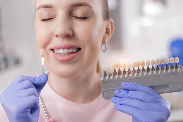 Composite Vs  Porcelain Dental Veneers: Making The Right Choice For Your Smile